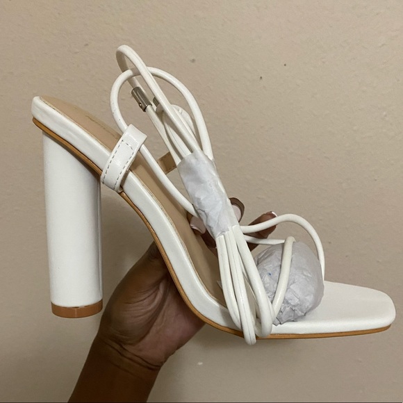 White Heels Size 5 (4.5” Heel) - Picture 4 of 7